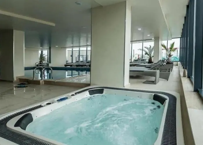 Alezzi Azure Năvodari